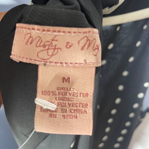 Misty & Max Sleeveless Blouse Women’s Size Medium - Picture 5 of 5